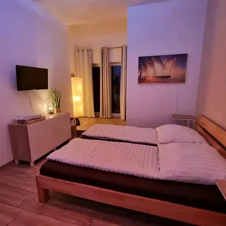 Apartment Mit Whirlpool, Wasserbett & Sauna