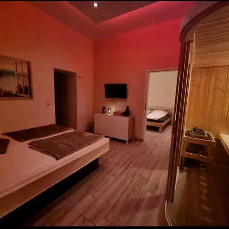 Apartment Mit Whirlpool, Wasserbett & Sauna *