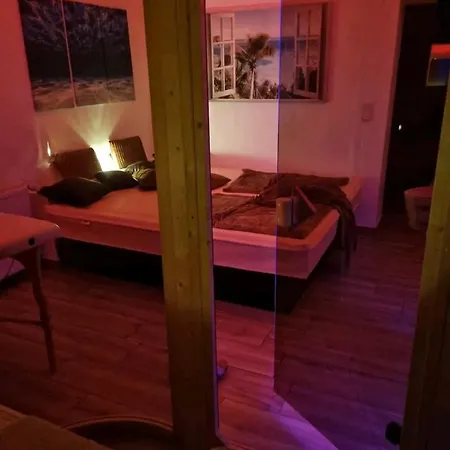 Mit Whirlpool, Wasserbett & Sauna Apartment