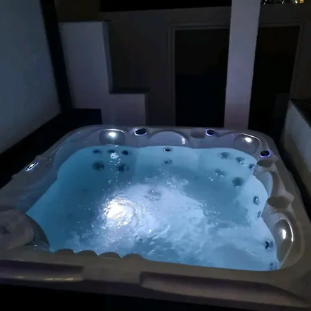 Apartament Mit Whirlpool, Wasserbett & Sauna