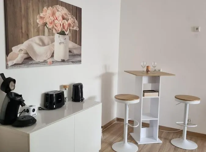 Mit Whirlpool, Wasserbett & Sauna *