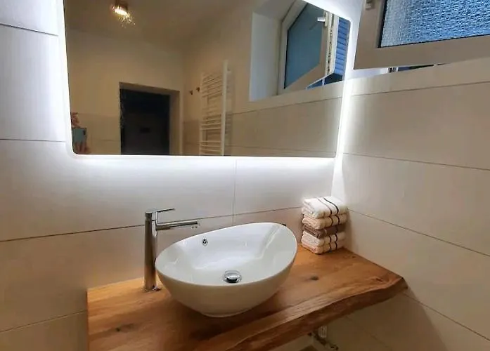 Mit Whirlpool, Wasserbett & Sauna